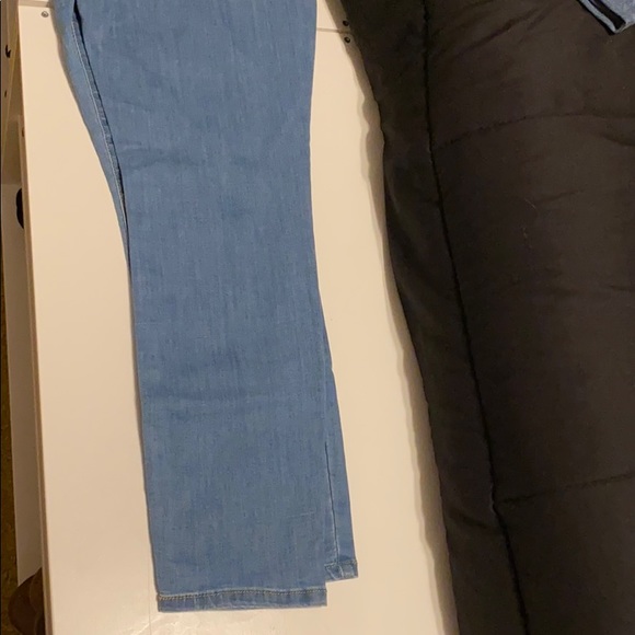Universal Thread Jeans - Picture 4 of 4